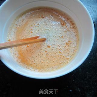 蛋皮南瓜丝的做法步骤：2