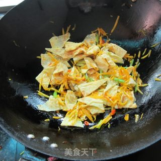 蛋皮南瓜丝的做法步骤：9