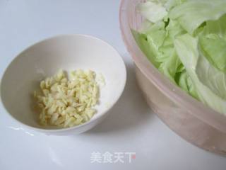 手撕包菜的做法步骤：3