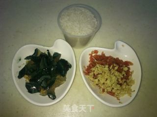 皮蛋瘦肉粥的做法步骤：1