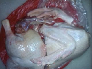 冰花酸梅鸭的做法步骤：1
