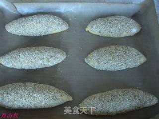 胡萝卜芝麻面包的做法步骤：10