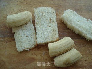 吐司香蕉卷的做法步骤：4