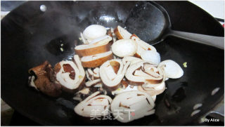 香菇素鸡豆腐干的做法步骤：3