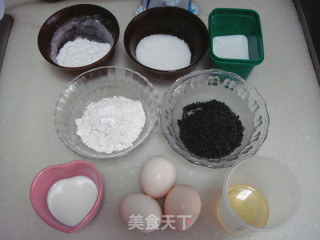 黑芝麻戚风蛋糕的做法步骤：1