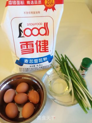 鸡蛋灌饼的做法步骤：1