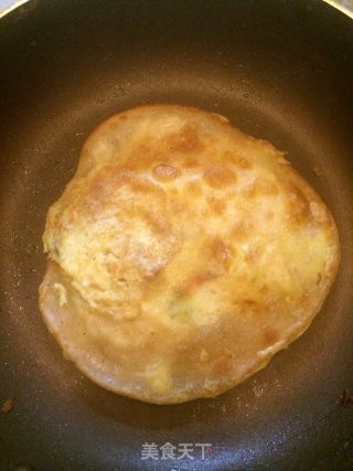 鸡蛋灌饼的做法步骤：11