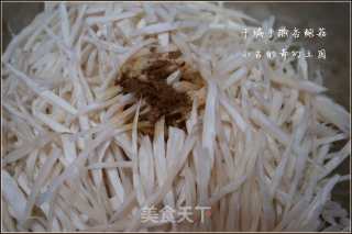 干煸手撕杏鲍菇的做法步骤：3