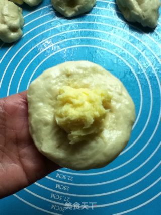 巧虎奶酥面包的做法步骤：10