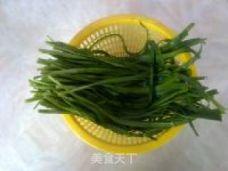 韭菜炒鸡蛋的做法步骤：1