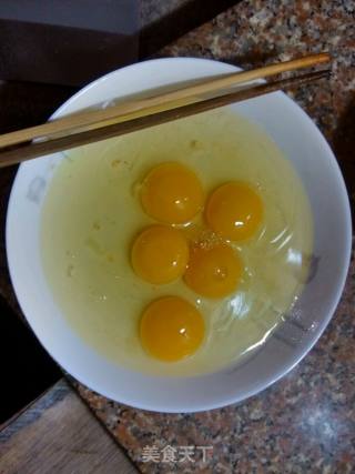 紫菜肉嘎鸡蛋汤的做法步骤：1