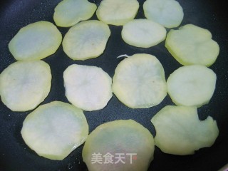 黑胡椒土豆片的做法步骤：2