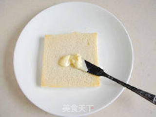 【火腿奶酪三明治】--- 吃不腻的经典味的做法步骤：4