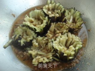 肉末菊花茄子的做法步骤：9