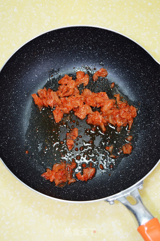 【辣白菜炒饭】---让剩饭也变得有国际范的做法步骤：3