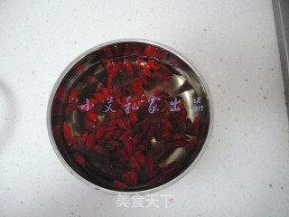 百合银耳莲子汤的做法步骤：5
