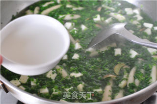 荠菜蟹菇豆腐羹的做法步骤：13