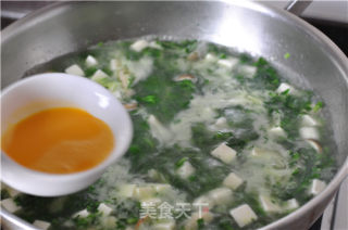 荠菜蟹菇豆腐羹的做法步骤：14