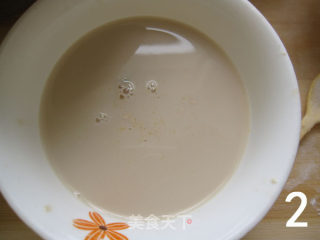 土豆家的第一个吐司----【经典奶香吐司】详细图解过程的做法步骤：2