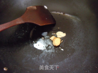 【猴头菇炒牛腩】的做法步骤：4