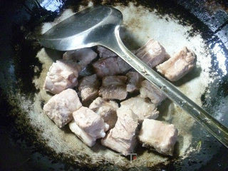 酸辣排骨的做法步骤：2