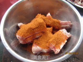 孜然风味烤排骨的做法步骤：5