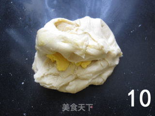 土豆家的第一个披萨----【五彩缤纷腊肠披萨】详细图解过程的做法步骤：10