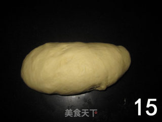 土豆家的第一个披萨----【五彩缤纷腊肠披萨】详细图解过程的做法步骤：15