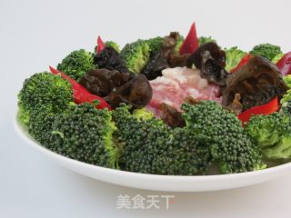 西兰花小炒肉的做法