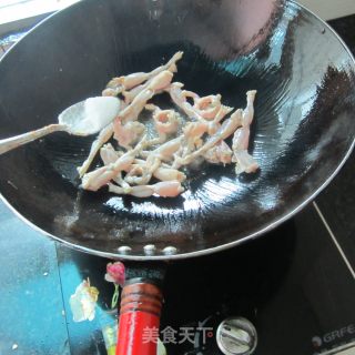青椒蛙肉的做法步骤：5