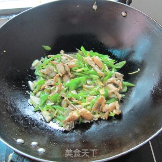 青椒蛙肉的做法步骤：12
