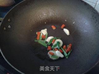 台式三杯鸡的做法步骤：2