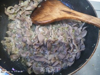 泡椒炒鸡胗的做法步骤：7