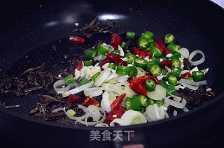 【梅干菜快炒土豆丝】的做法步骤：5