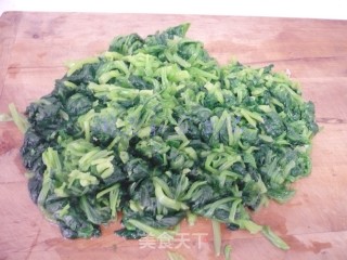 蒜蘸菠菜面的做法步骤：3