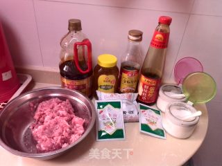 猪肉脯的做法步骤：1