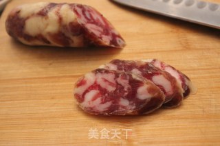 中式蒸鳜鱼春蔬绸带面的做法步骤：1