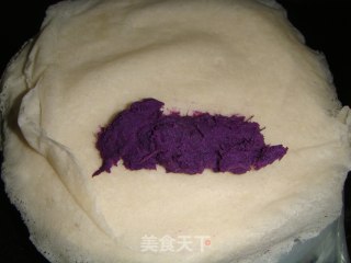 紫薯春卷的做法步骤：4