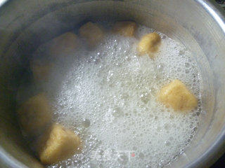 油豆腐黄豆芽肉骨汤的做法步骤：6