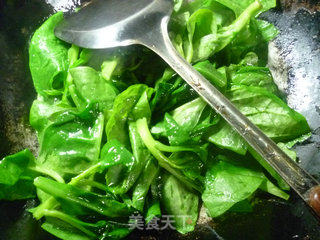 蛏子炒木耳菜的做法步骤：8