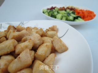 新宫爆鸡丁的做法步骤：1