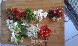 泡椒鸡杂的做法步骤：2