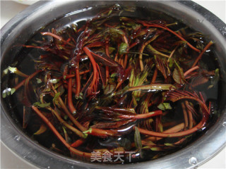 香椿芽炒蛋的做法步骤：2