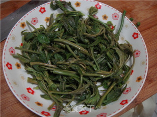 香椿芽炒蛋的做法步骤：8