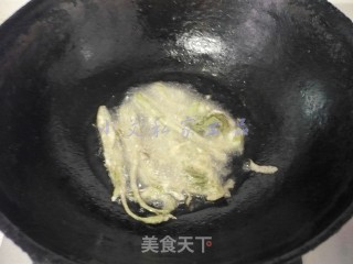 干炸香椿芽的做法步骤：5