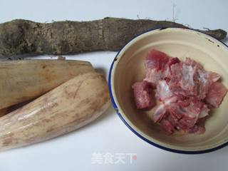 莲藕山药排骨汤的做法步骤：1