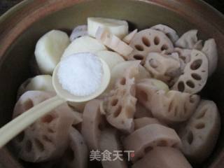 莲藕山药排骨汤的做法步骤：7