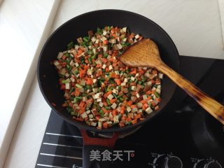 番茄煎蛋面的做法步骤：5