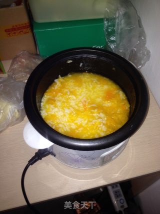 电饭锅煮南瓜稀饭的做法步骤：4