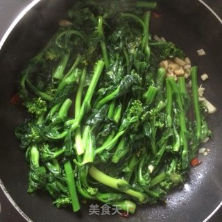 炒菜心的做法步骤：5